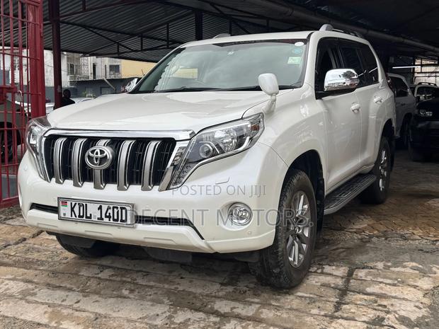 Toyota Land Cruiser Prado 2.7 2017 White