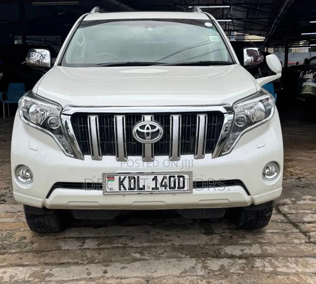 Toyota Land Cruiser Prado 2.7 2017 White
