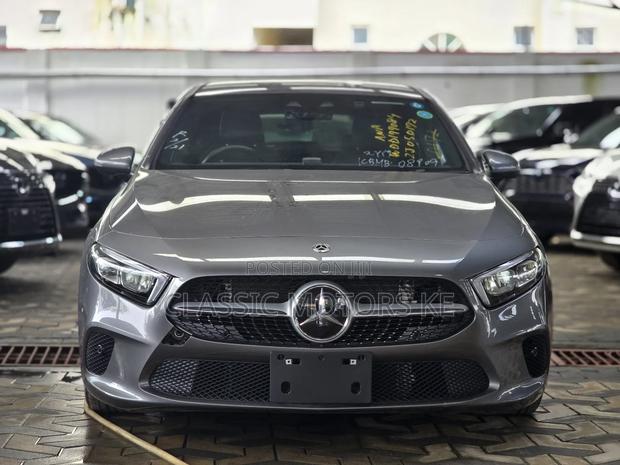 Mercedes-Benz A-Class 2019 Silver
