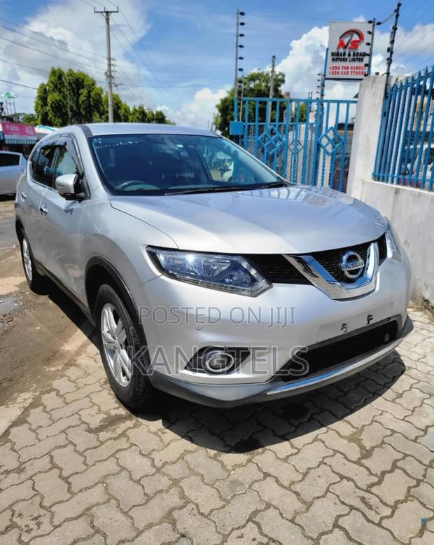 Nissan X-Trail 2.0 Petrol FWD 2016 Silver