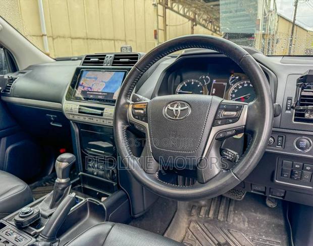 Toyota Land Cruiser Prado 2.8 2020 Gray