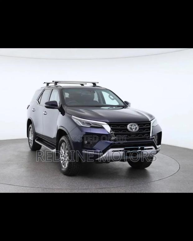 Toyota Fortuner 2021 Blue