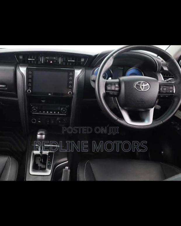 Toyota Fortuner 2021 Blue