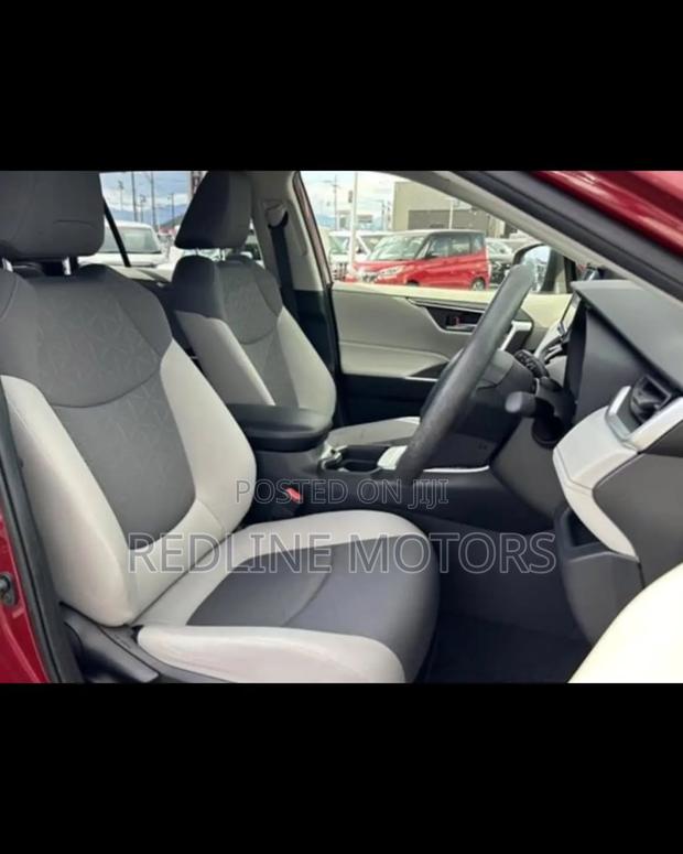 Toyota RAV4 2019 Red