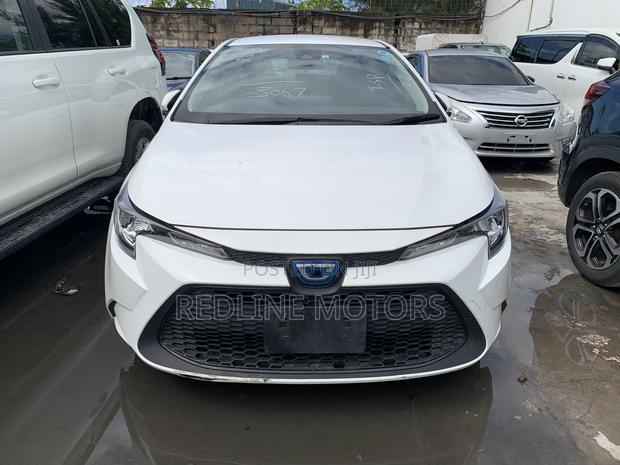 Toyota Corolla Hatchback 2019 White