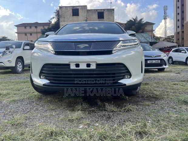 Toyota Harrier 2019 White