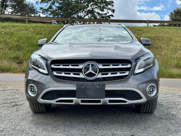 Mercedes-Benz GLA-Class 2018 Gray