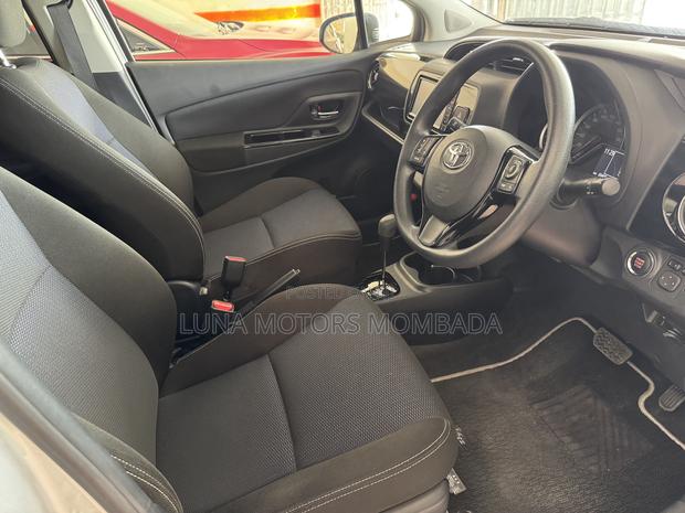 Toyota Vitz 2019 Silver