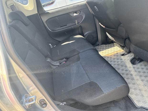 Daihatsu Move 2018 Silver