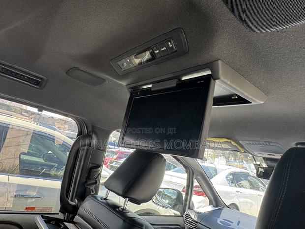 Toyota Noah 2018 Black