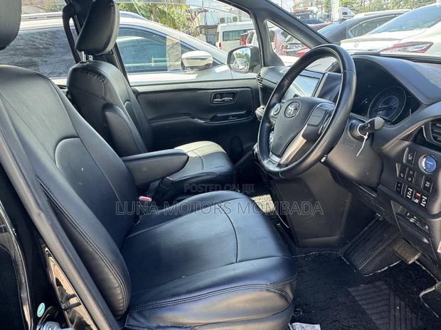 Toyota Noah 2018 Black