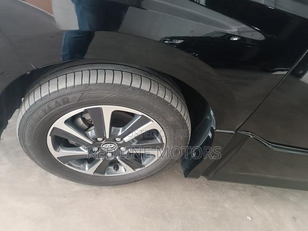 Toyota Voxy 2018 Black