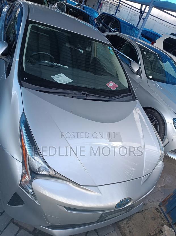 Toyota Prius 2017 Silver