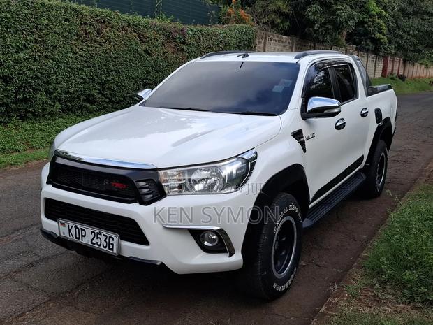 Toyota Hilux Revo Double Cab Deisel 2.8 AWD 2016 White