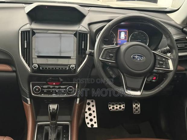 Lexus LX 2018 White