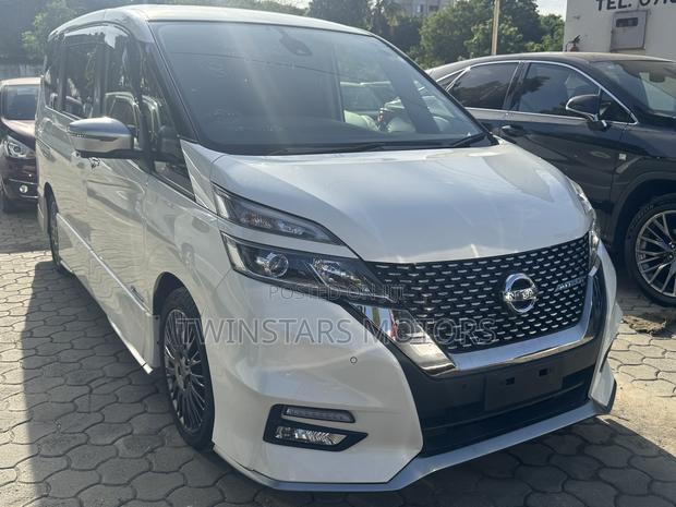 Nissan Serena 2020 White