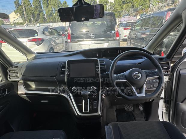 Nissan Serena 2020 White