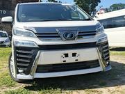 Toyota Vellfire 2019 White for sale