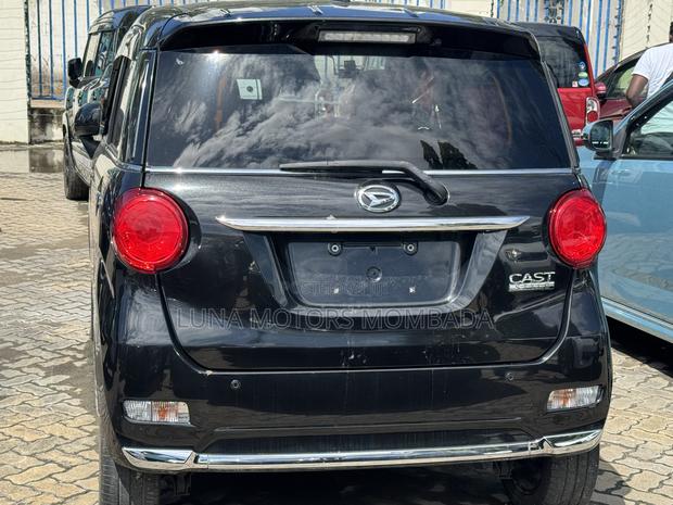 Daihatsu Cast 2018 Black