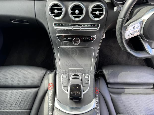 Mercedes-Benz C200 2019 Black