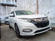 Honda Vezel 2018 Pearl for sale