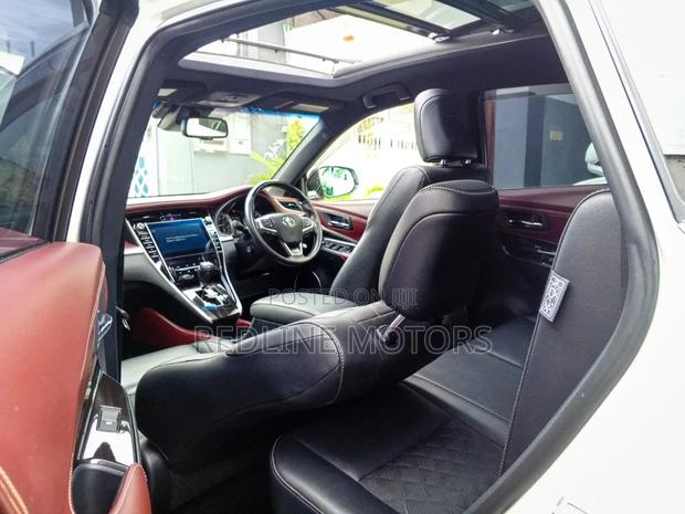 Toyota Harrier 2018 White