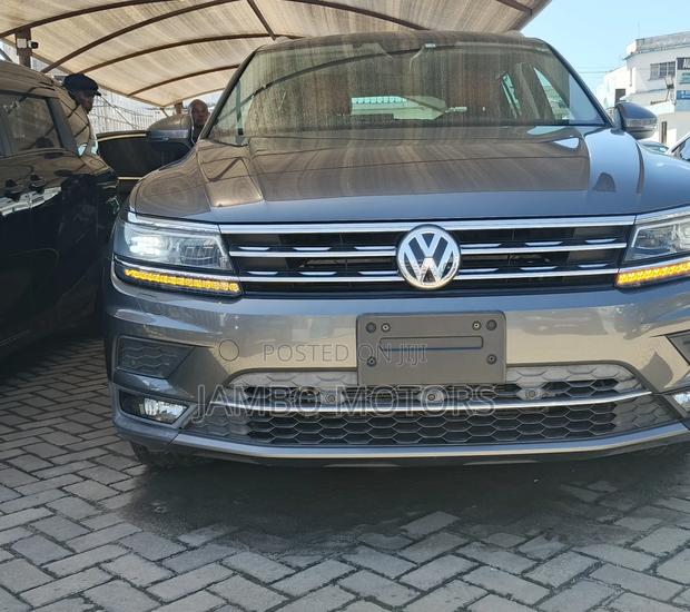 Volkswagen Tiguan 2.0T SE AWD 4MOTION 2019 Gray