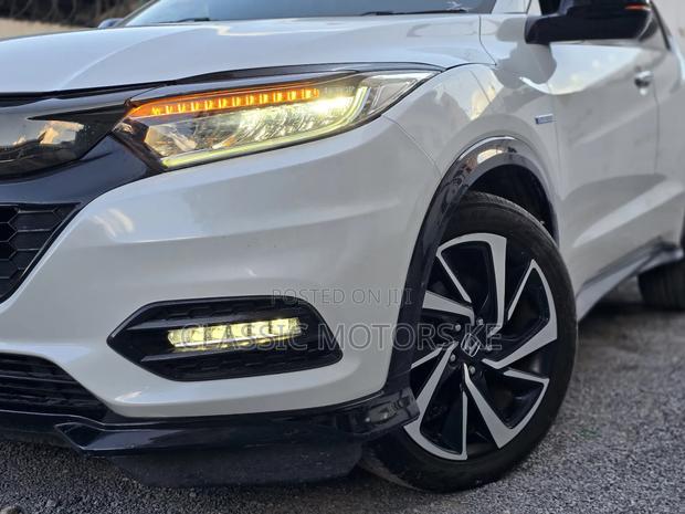 Honda Vezel 1.5 Hybrid 2WD 2019 White