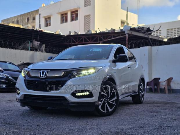 Honda Vezel 1.5 Hybrid 2WD 2019 White