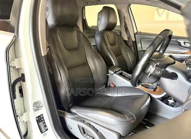 Volvo XC60 T6 R-Design AWD 2017 White