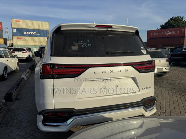 Lexus LX 2023 White