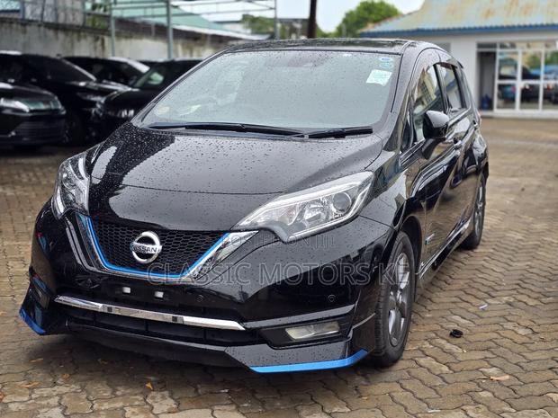 Nissan Note 1.2 Hybrid 2018 Black