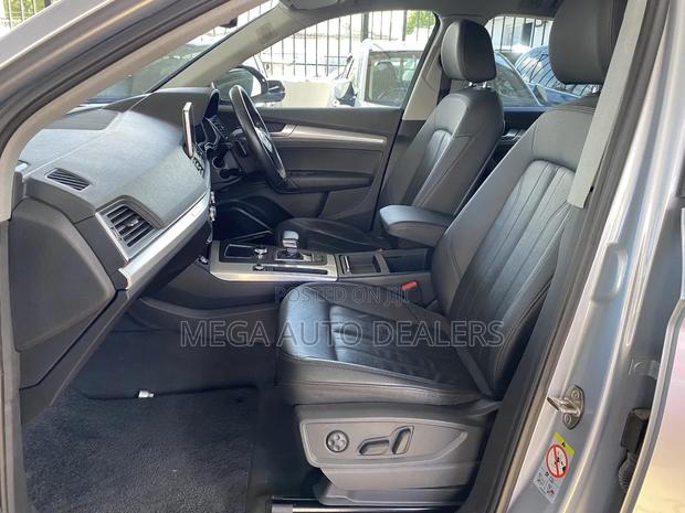 Audi Q5 2018 Silver
