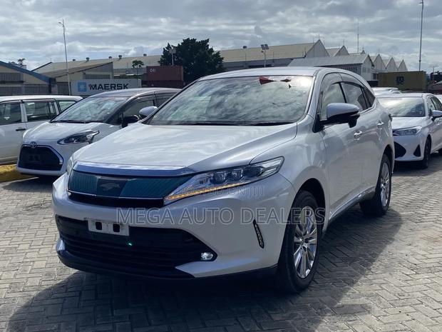 Toyota Harrier 2018 White