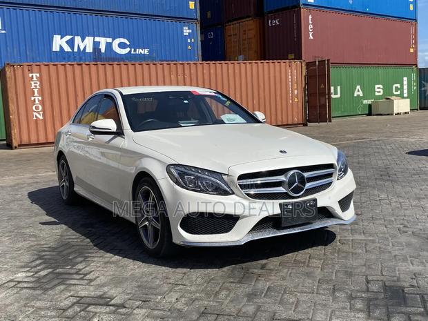 Mercedes-Benz C200 2018 White