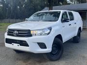 Toyota Hilux SR 4x4 2017 White for sale