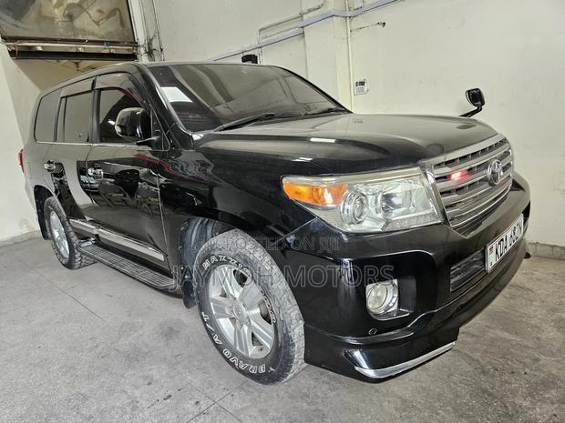 Toyota Land Cruiser 2015 Black
