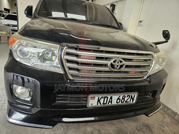 Toyota Land Cruiser 2015 Black