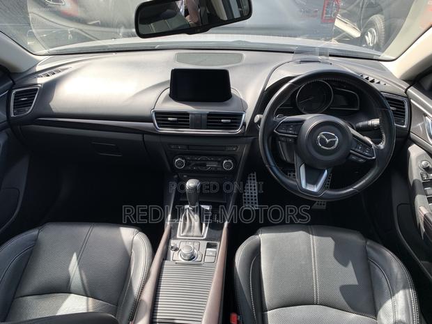 Mazda Axela 2018 Silver