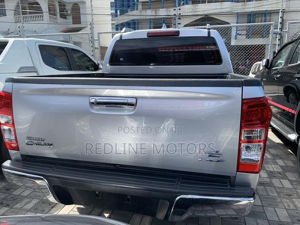 Isuzu D-MAX 2016 Silver