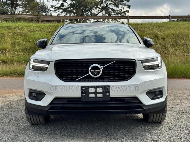 Volvo XC40 2018 White