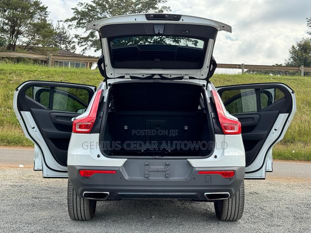 Volvo XC40 2018 White