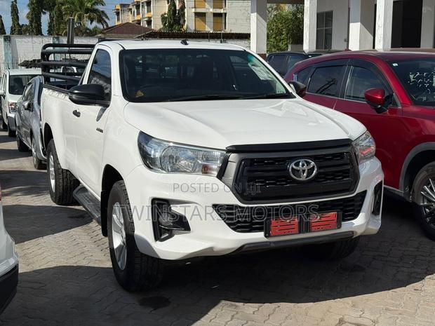 Toyota Hilux Revo Single Cab Deisel 2.8 AWD 2019 White