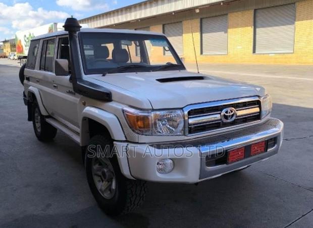 Toyota Land Cruiser 4.5 V8 TD 2018 Pearl