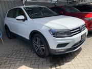 Volkswagen Tiguan 2.0T SEL AWD 4MOTION 2018 Pearl for sale