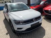 Volkswagen Tiguan 2.0T SE AWD 4MOTION 2018 Off white for sale