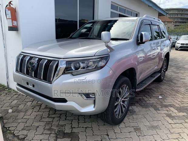 Toyota Land Cruiser Prado 2.8 2018 Silver