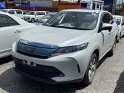 Toyota Harrier 2018 White for sale