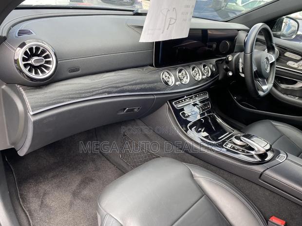 Mercedes-Benz E300 2018 Black