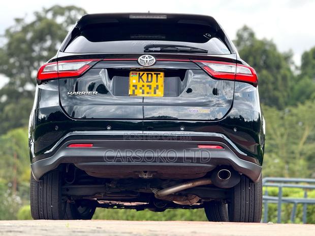 Toyota Harrier 2.0 4WD 2018 Black